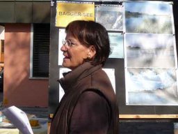 Infostand Unterschriftenlisten Baggersee