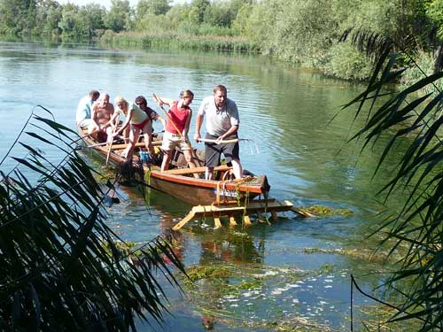 Latus Boot See Freiwillige