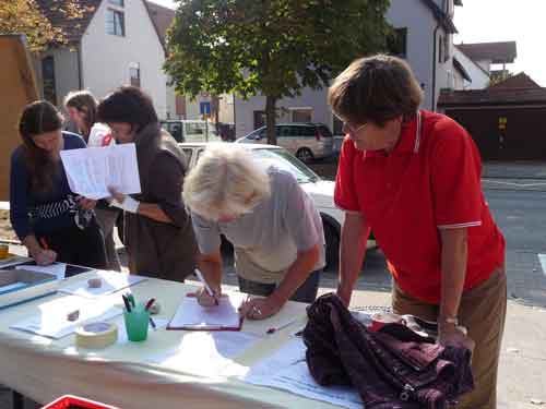 Unterschrift sammeln Baggersee Tübingen 